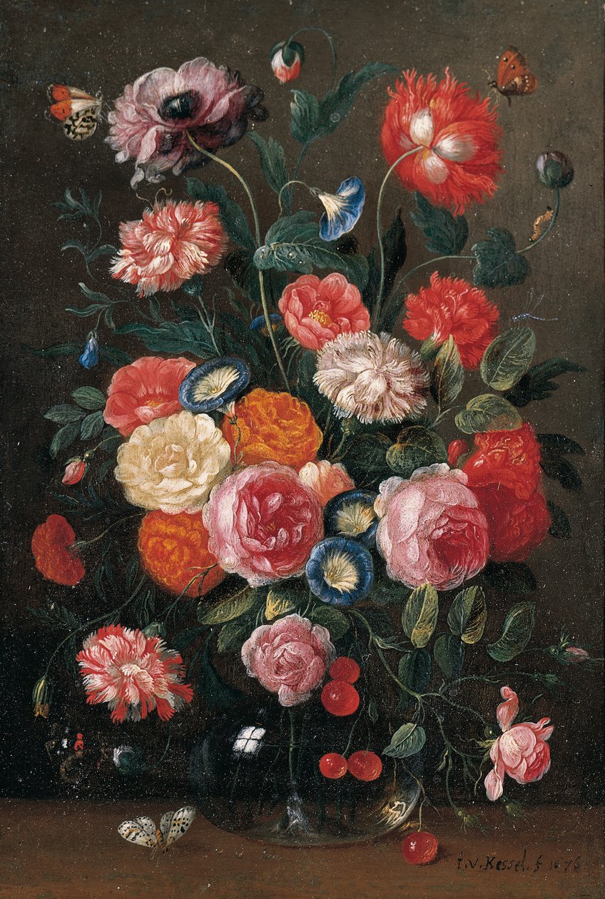 Rosas, claveles, gloria de la mañana, una amapola y una ramita de cerezas en un jarrón de vidrio, una pared marrón, una punta naranja, un Almirante Rojo y una mariposa urraca en una mesa, 1676 de Jan van Kessel