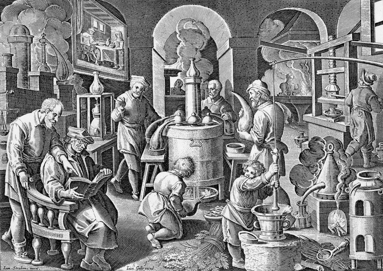 Distillatio: En el fuego, el jugo de todos los cuerpos, por arte, se convierte en agua, clara y potente. Grabado del siglo XVI por Jan van der Straet, sobre las diferentes etapas de la destilación. de Jan van der Straet