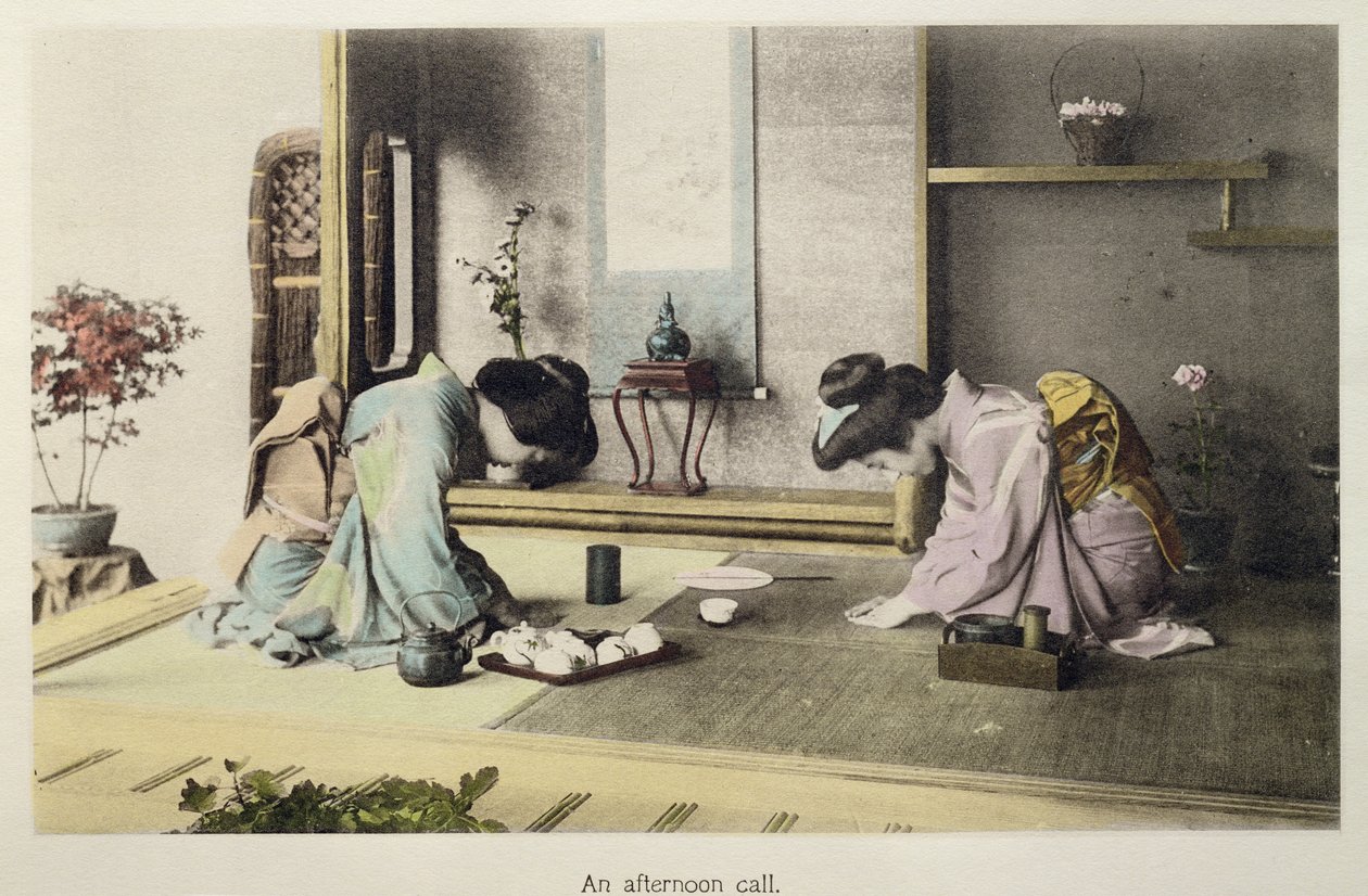 Una visita vespertina, c.1880 (impresión de albúmina coloreada a mano en tarjeta) de Japanese Photographer