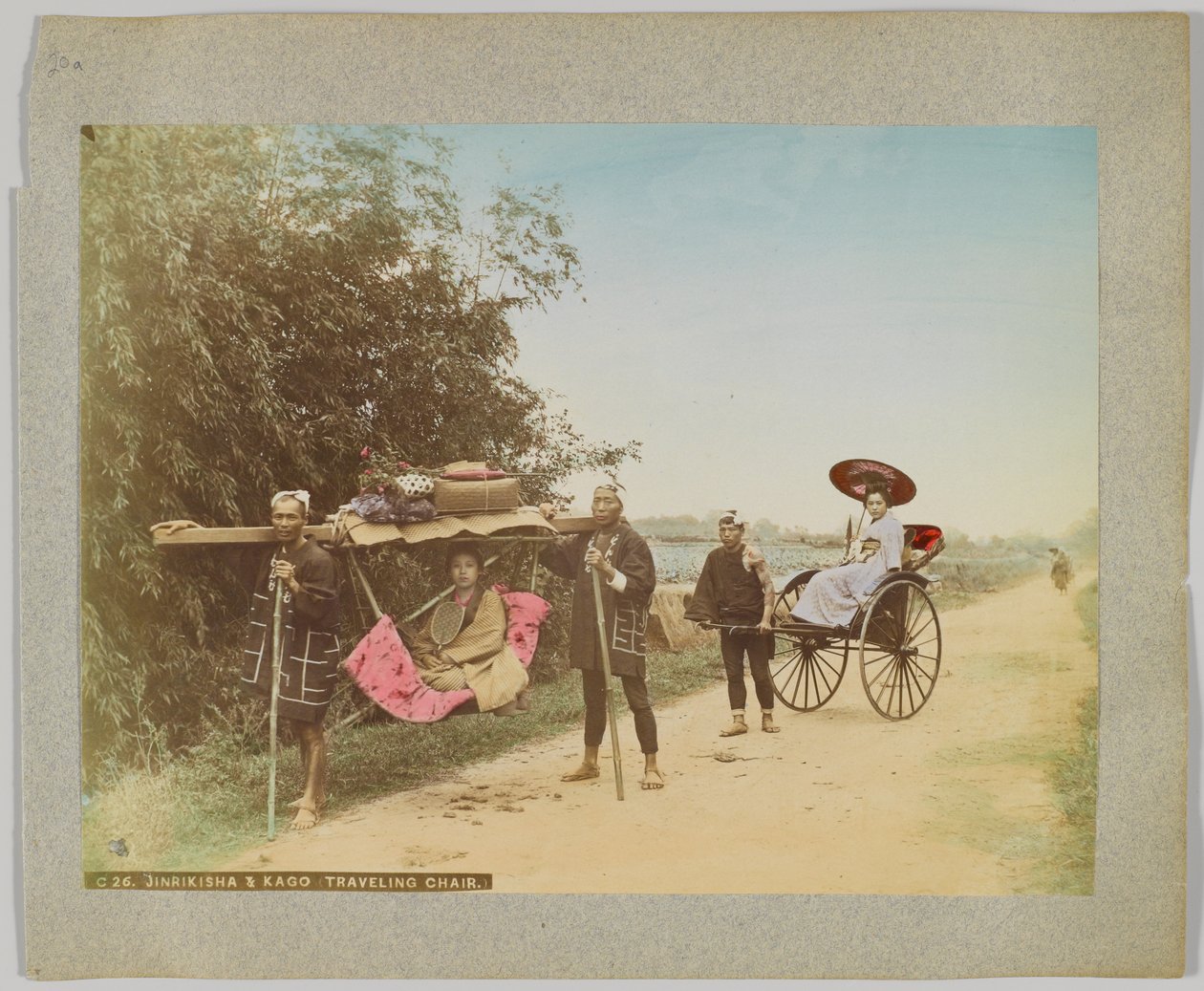Jinrikisha y Kago, silla de viaje, Japón de Japanese Photographer