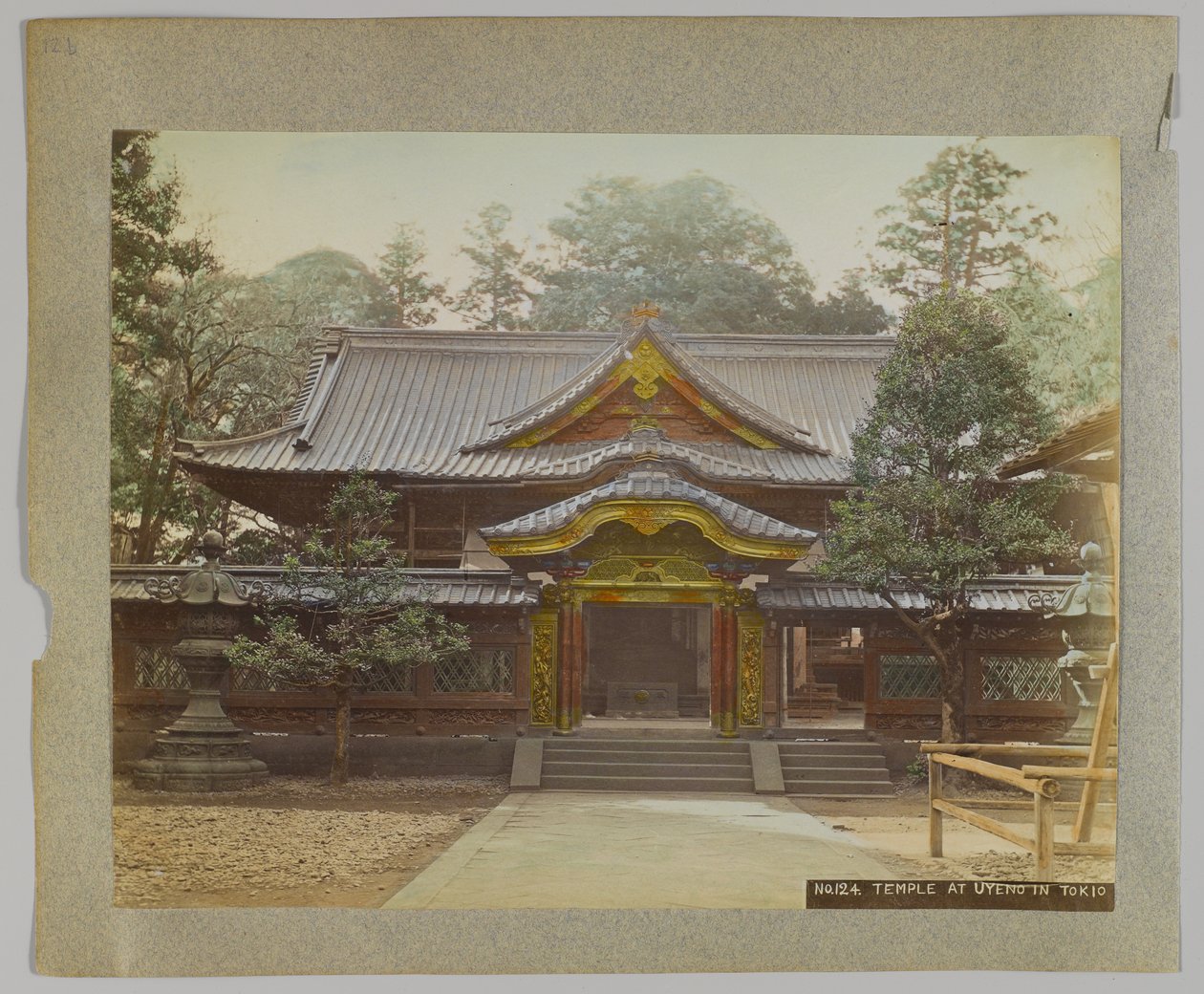Templo en Uyeno, Tokio, Japón de Japanese Photographer