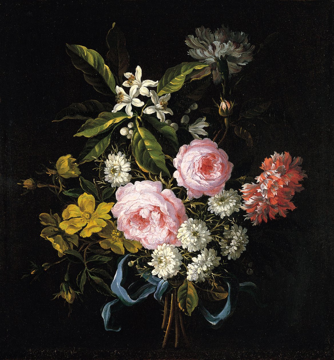 Ramo de manzanilla, rosas, flor de azahar y claveles atados con una cinta azul de Jean Baptiste Monnoyer