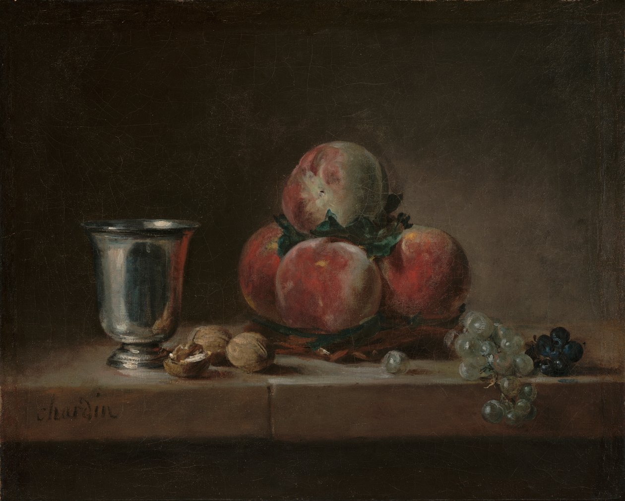 Bodegón con duraznos, una copa de plata, uvas y nueces de Jean Baptiste Simeon Chardin