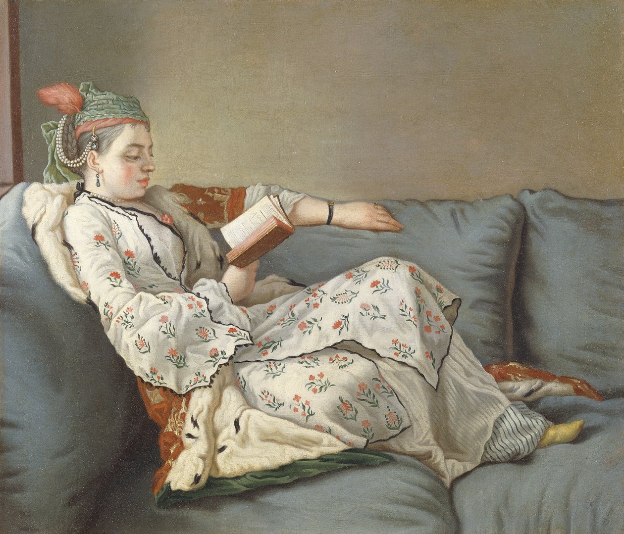 La Sultana Leyendo, una dama con traje turco leyendo en un diván de Jean Étienne Liotard