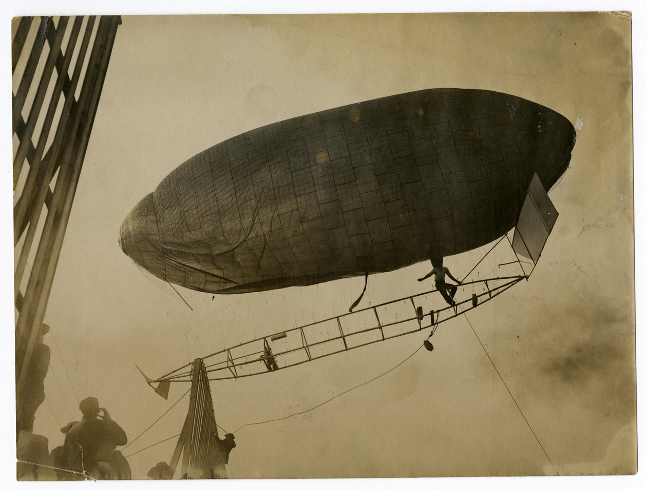 Dirigible "California Arrow" de Jessie Tarbox Beals