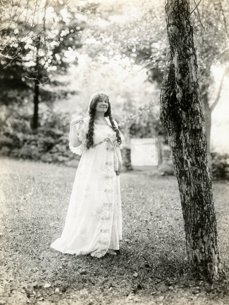 Grace Duffy Boylan, madre de Malcolm Stuart Boylan, director de cine en Hollywood de Jessie Tarbox Beals
