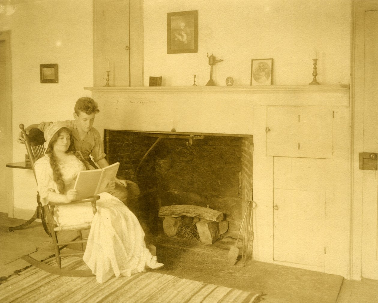 Malcolm Stewart Boylan y su madre. Él es uno de los 9 importantes escritores de títulos de Hollywood, c.1905-17 de Jessie Tarbox Beals