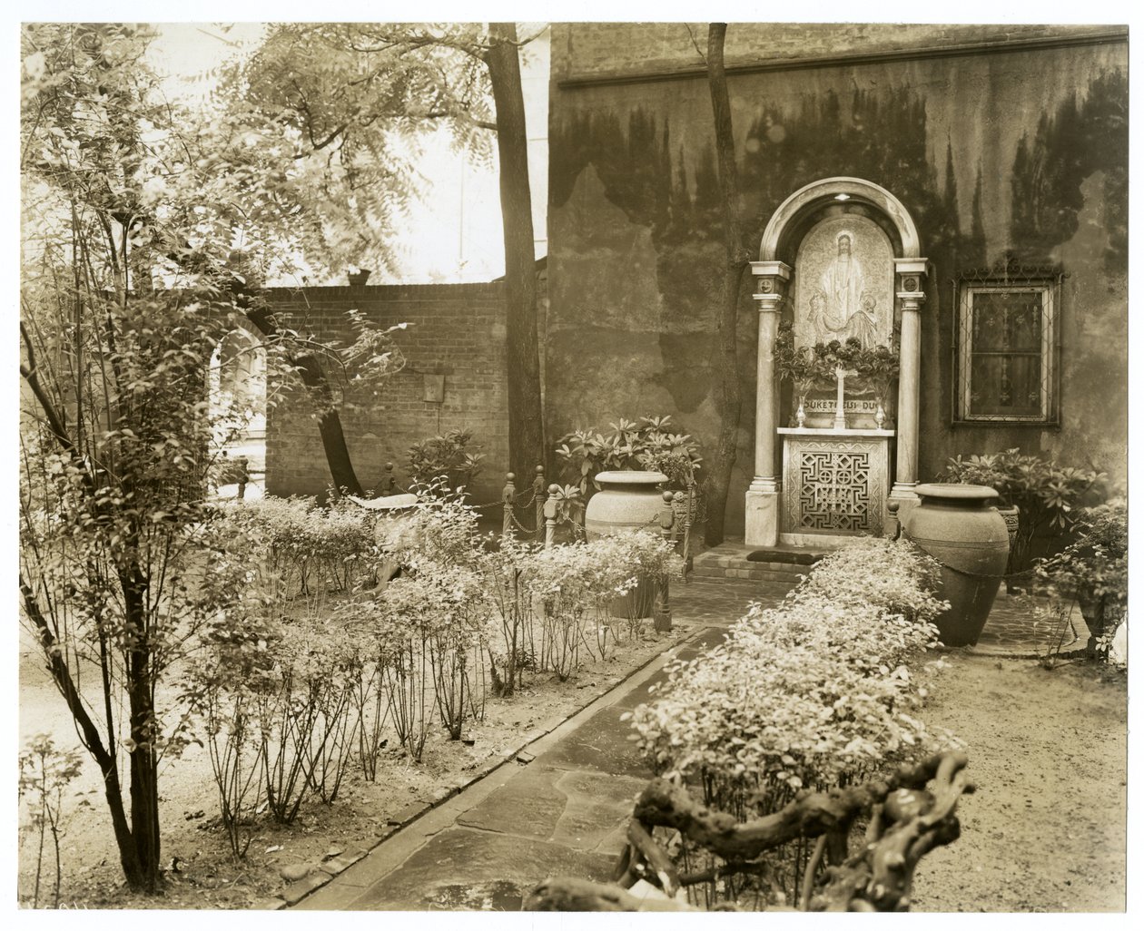 Iglesia de San Juan, Greenwich Village, Nueva York, EE.UU. de Jessie Tarbox Beals