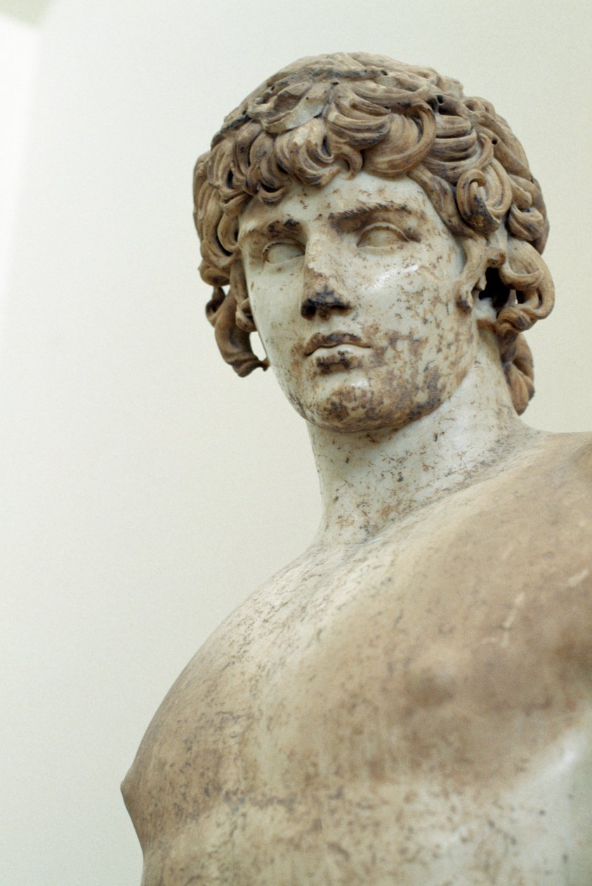 Antínoo, estatua de mármol de Paros, del templo de Apolo en Delfos, Grecia, civilización romana, siglo II d.C. (detalle) de Walter Charles Mills