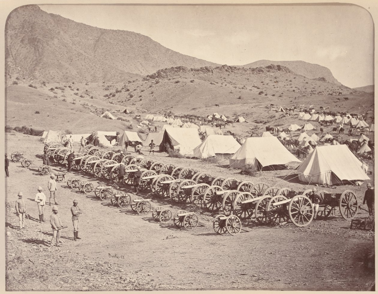 Cañones capturados de Ali Musjid estacionados en las Alturas de Shergai de John Burke