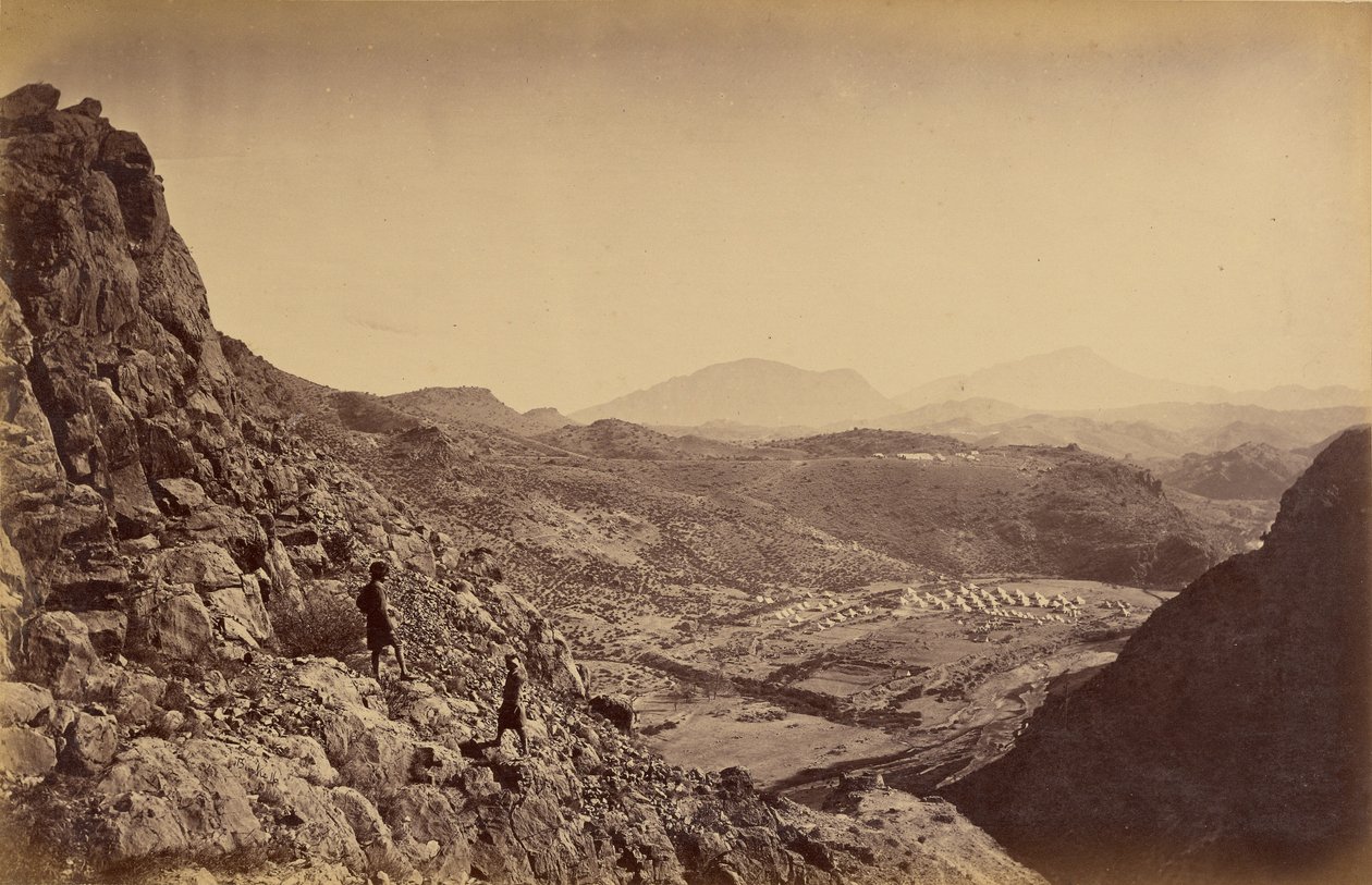 Vista desde un poco más abajo del Fuerte, mostrando Sunga desde donde el Enemigo mantuvo un fuego muy hostigador sobre las columnas que avanzaban. de John Burke
