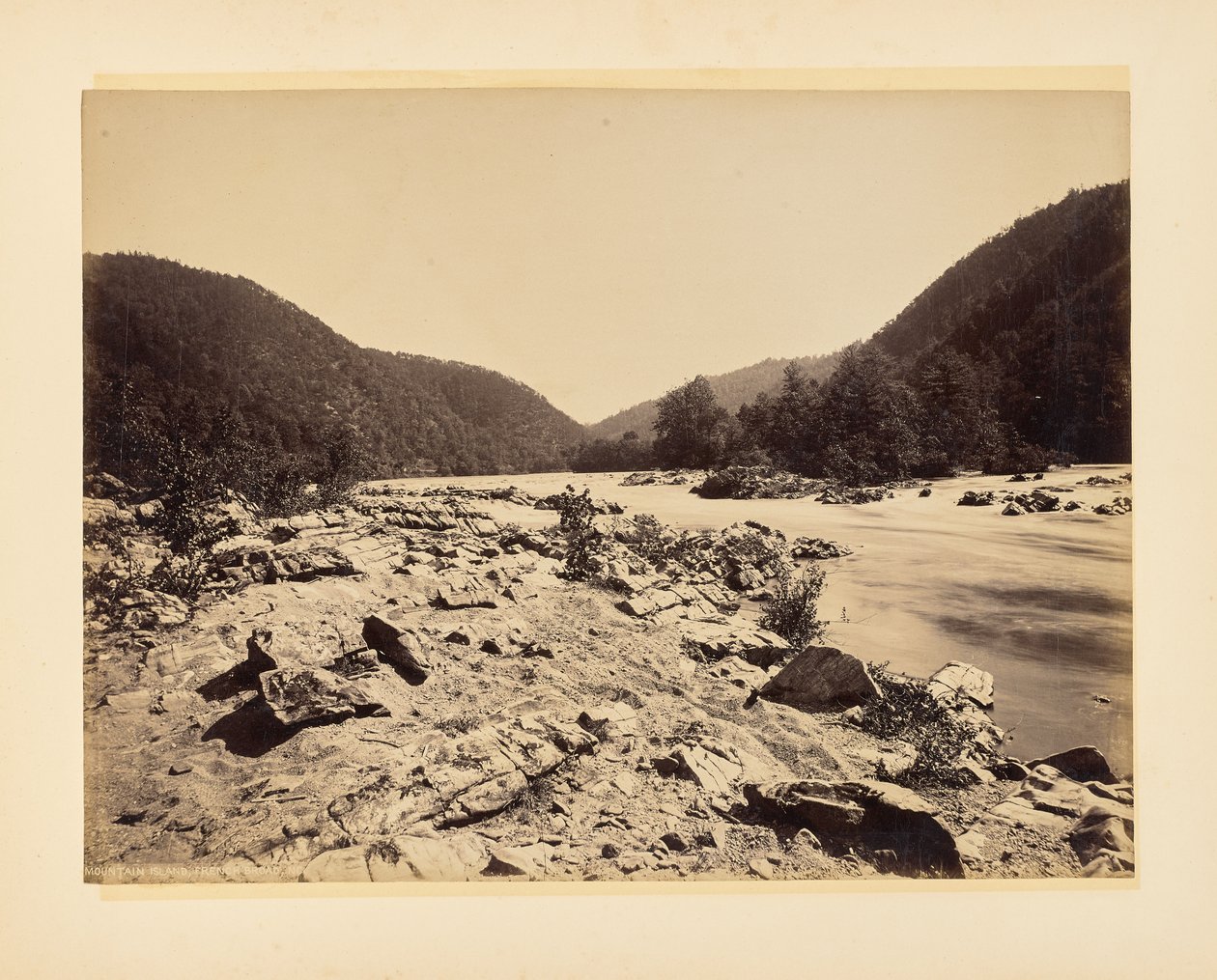 Mountain Island, French Broad, Carolina del Norte de John K. Hillers
