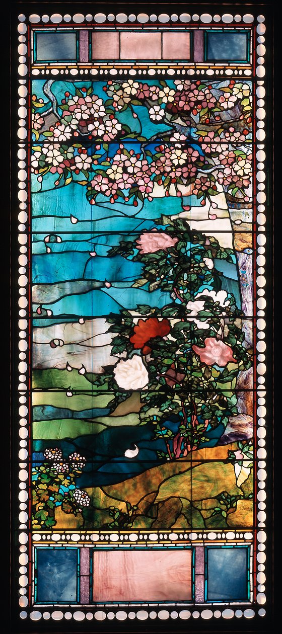 Cerezo en flor y peonía, ventana de la casa de Frederick Lothrop Ames, Boston, Massachusetts de John La Farge