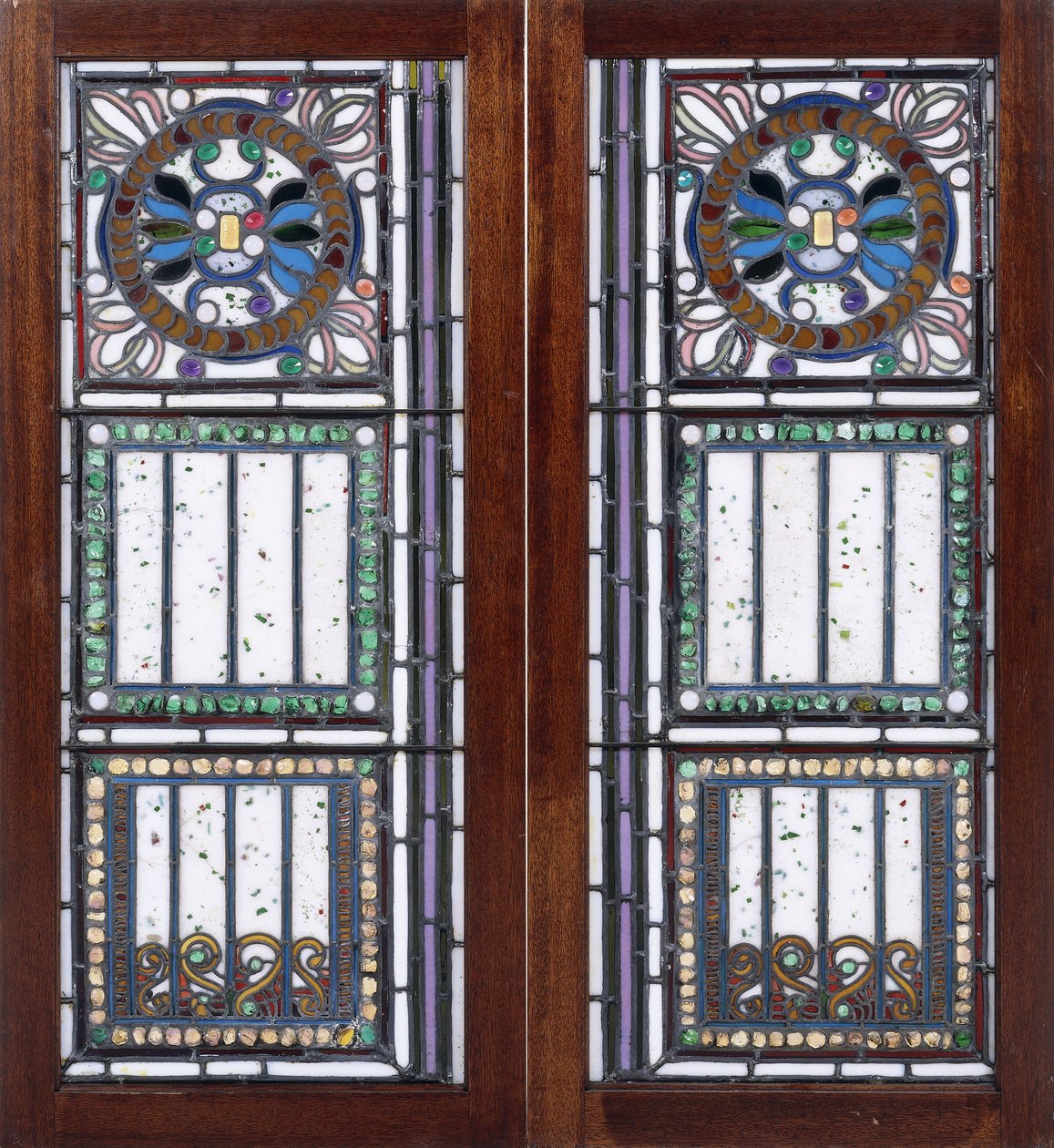 Un par de ventanas de vidrio emplomado de John La Farge or Lafarge