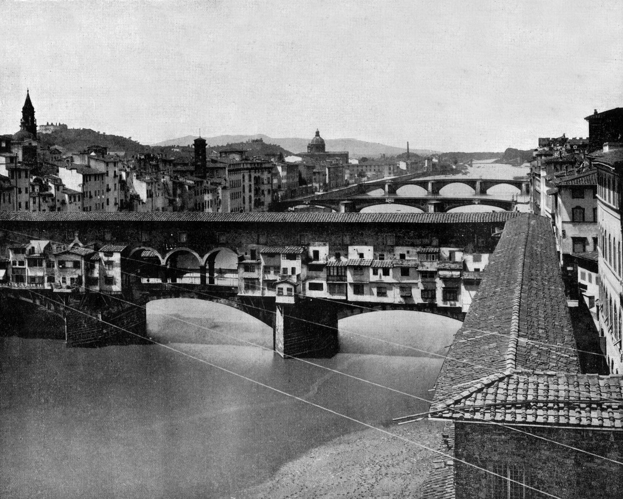 El Ponte Vecchio en Florencia, Italia, puente viejo sobre el río Arno de John Lawson Stoddard