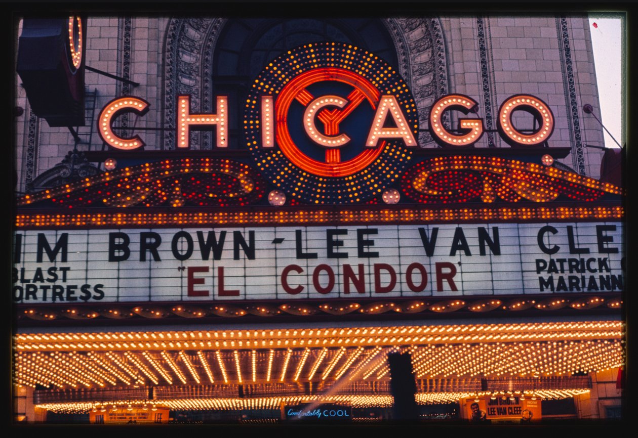 Marquesina de neón del Teatro Chicago, Chicago, Illinois, EE.UU. de John Margolies