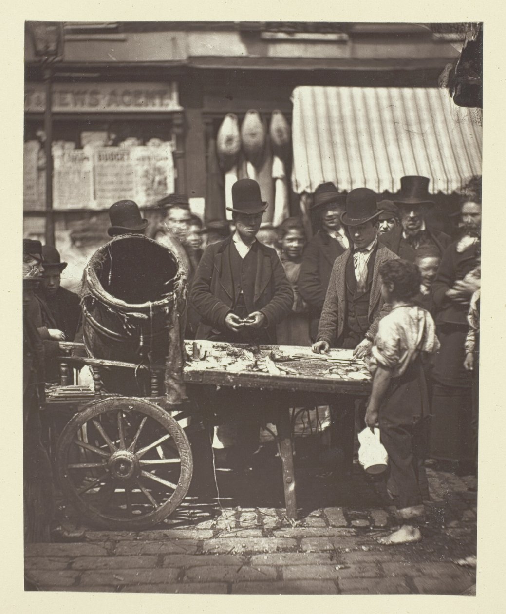 Pescado barato de St. Giles de John Thomson