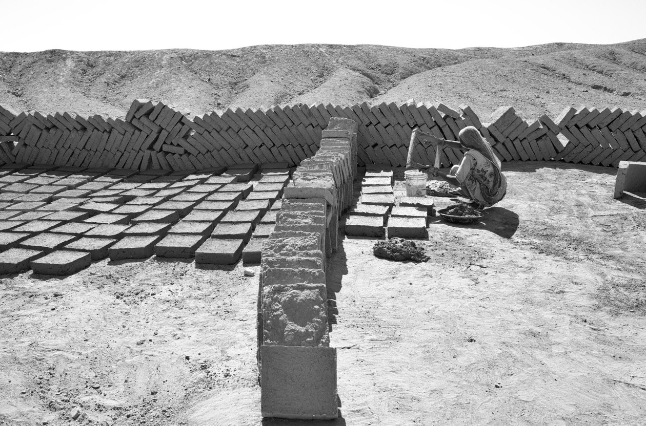 Fábricas de ladrillos en Rajastán, India, 2016 (foto) de Jon Nicholson