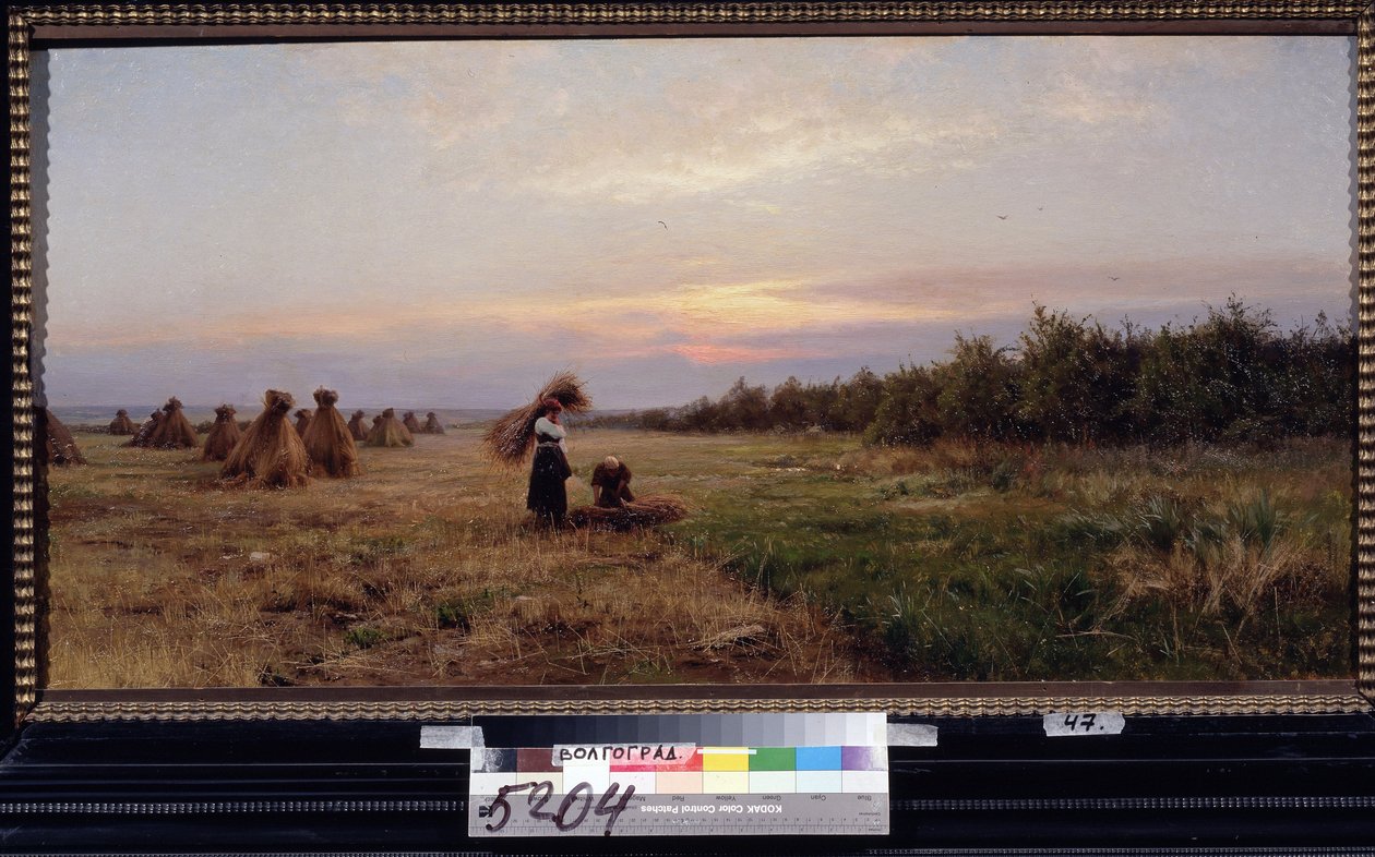 Cosecha a la luz del atardecer. (Cosecha en la luz de la tarde). Dos mujeres trabajando en un campo lleno de montones de heno. Pintura de Iosiph Evstafievich Krachkovsky (1854-1914), óleo sobre lienzo de Josef Evstafievich Krachkovsky