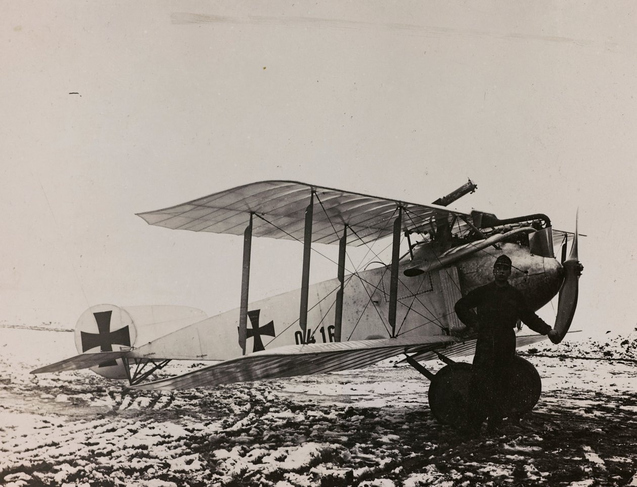 Avión austriaco (foto en b/n) de Josef Zohles