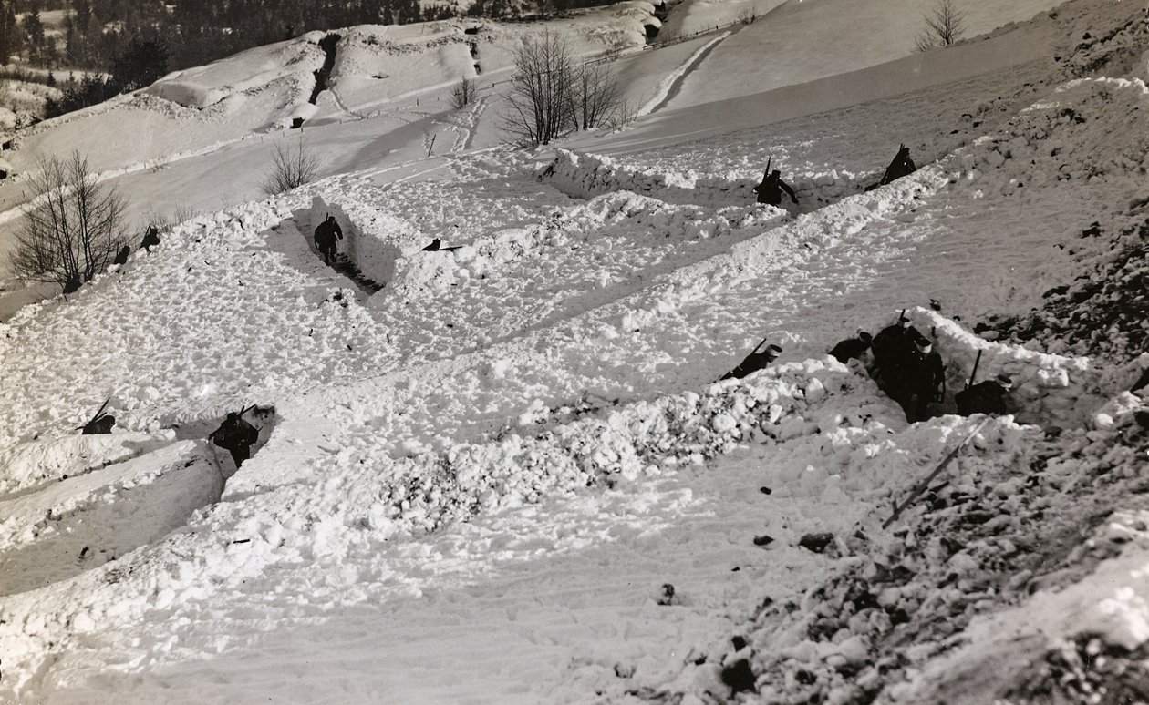 Trincheras en la nieve de Josef Zohles