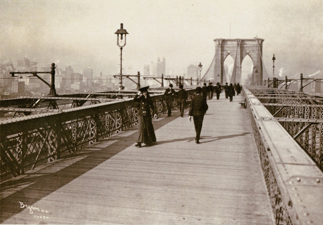 El Paseo del Puente de Brooklyn, mirando hacia Manhattan, 1903 de Joseph Byron