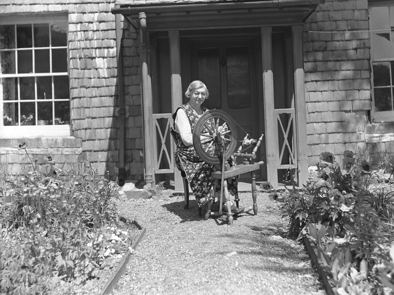 Hilandera con rueca en Tilberthwaite de Joseph Hardman