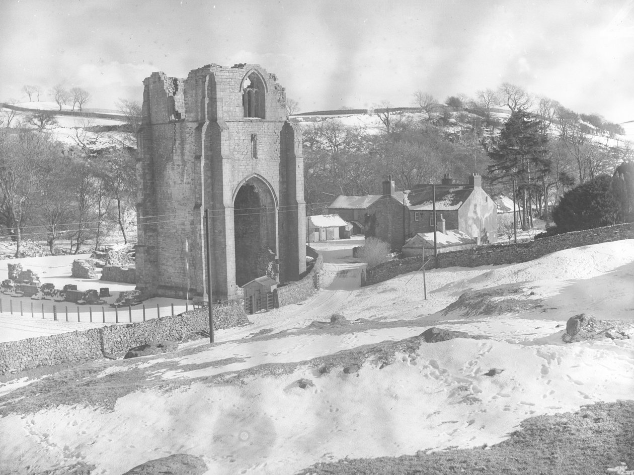 Vista de los restos de la abadía de Shap en invierno de Joseph Hardman