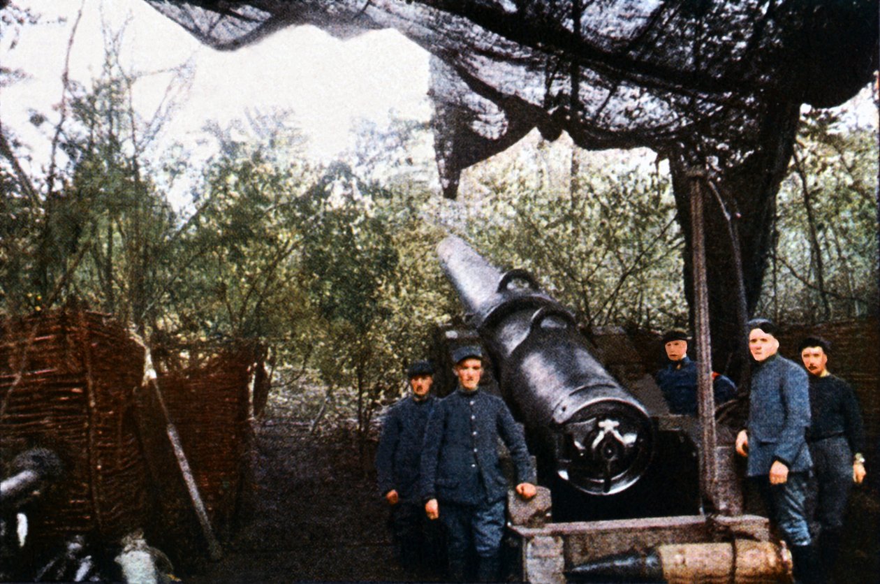 Un cañón de la Marina Francesa durante la Batalla de Verdún, septiembre de 1916 de Jules Gervais Courtellemont