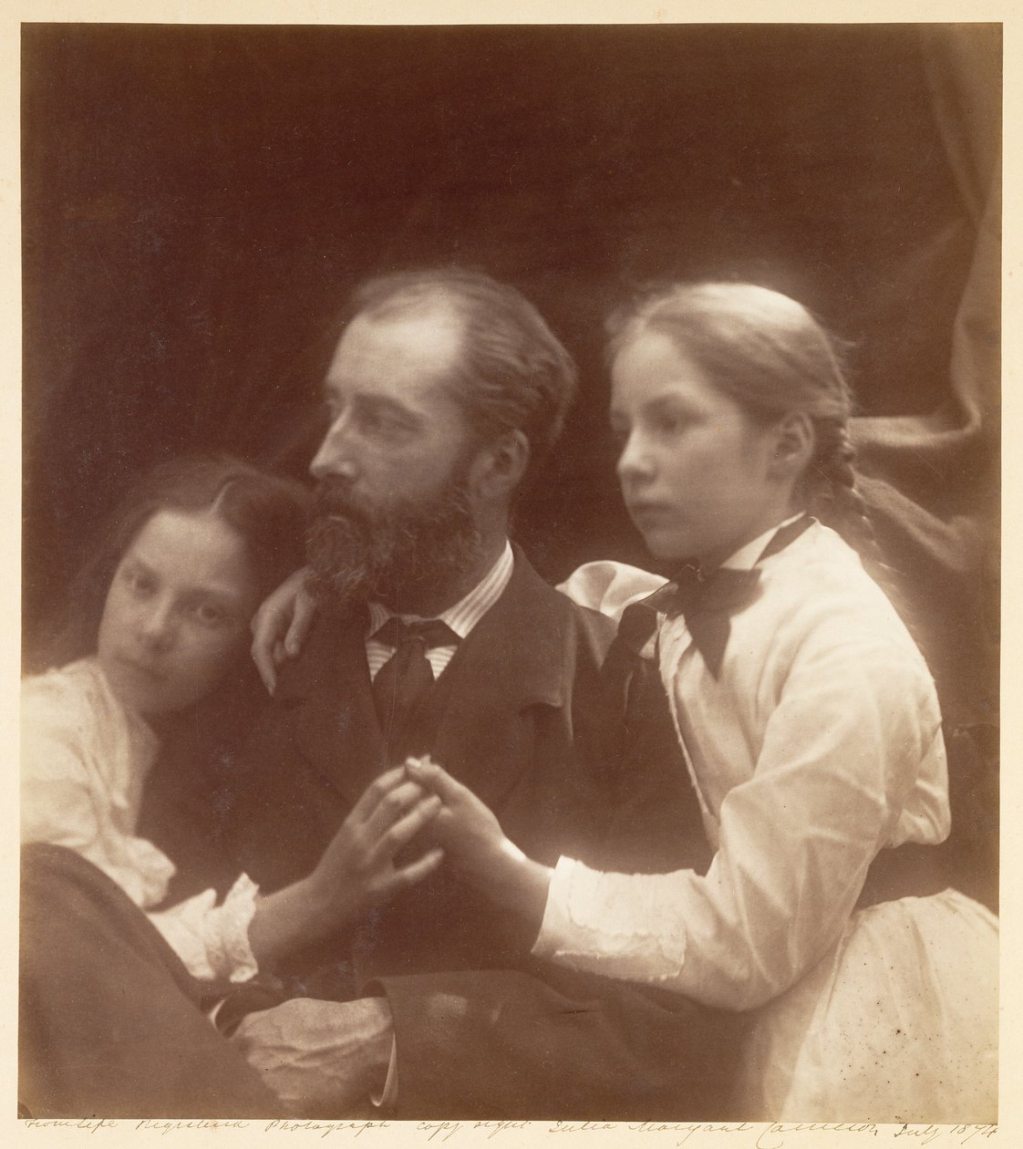 Charles Norman con sus hijas Adeline y Margaret de Julia Margaret Cameron