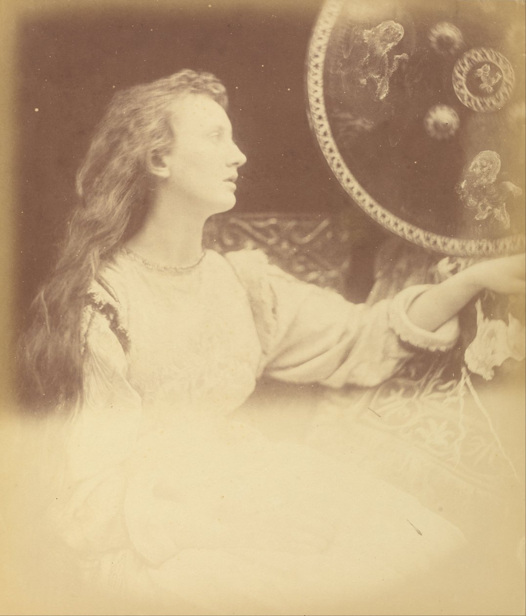 Elaine "la Azucena - doncella de Astolat" de Julia Margaret Cameron