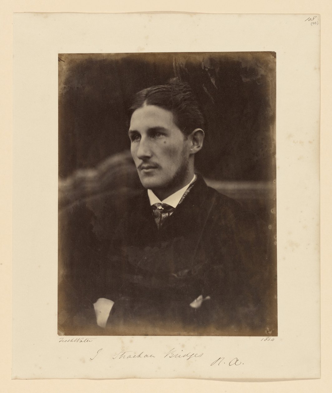 J. Strachan Bridges, miembro de la Real Academia de Artes (R.A.) de Julia Margaret Cameron