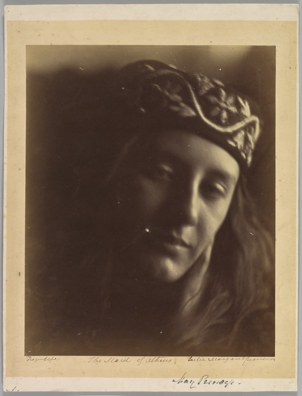 La doncella de Atenas (May Prinsep) de Julia Margaret Cameron