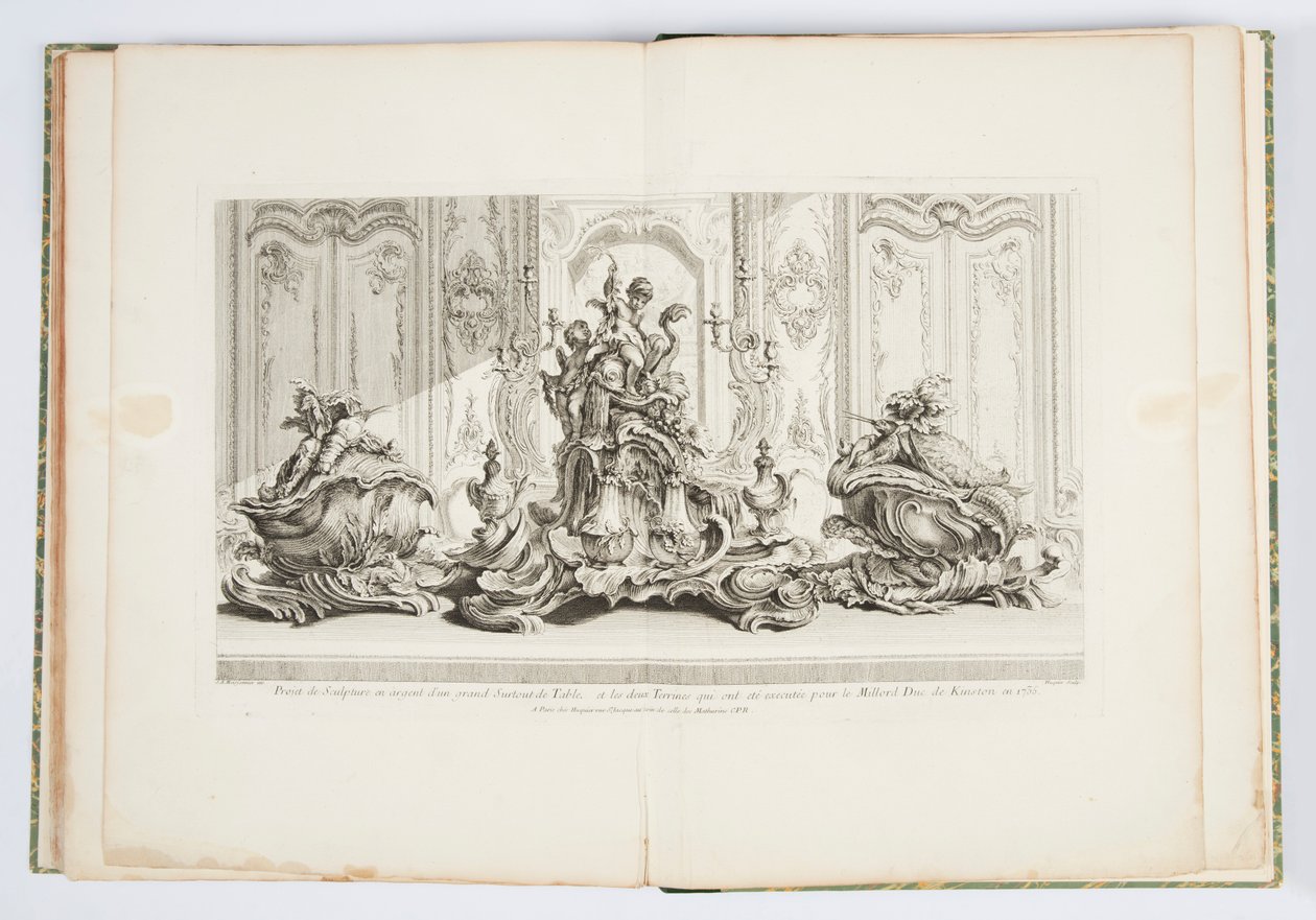 Proyecto de Escultura en Plata de un Gran Centro de Mesa y las Dos Sopera...Ejecutada para el Duque de Kingston en 1735) lámina 115 en Œuvre de Juste-Aurèle Meissonnier de Juste Aurèle Meissonnier