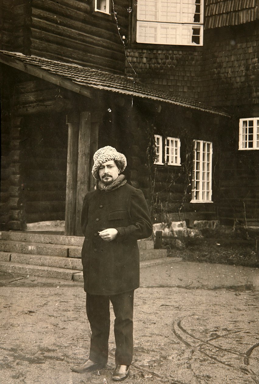 Autor ruso Leonid Andreyev en su casa en Vammelsuu Serovo, principios del siglo XX de Karl Karlovich Bulla