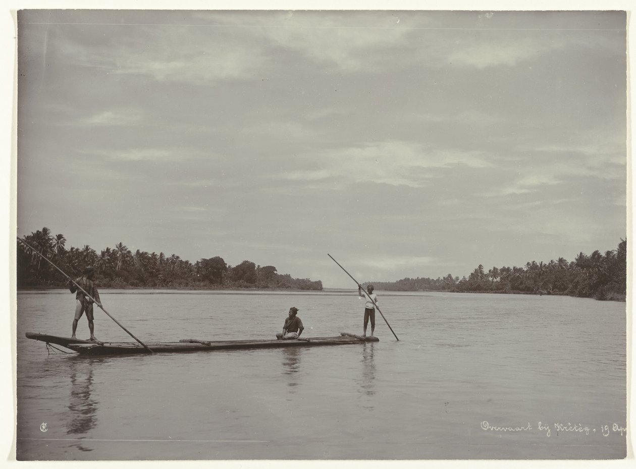 Cruzando un río con un bote de troncos largos Cruce de ferry en Kreteg (...) (título sobre objeto) de Kassian Cephas