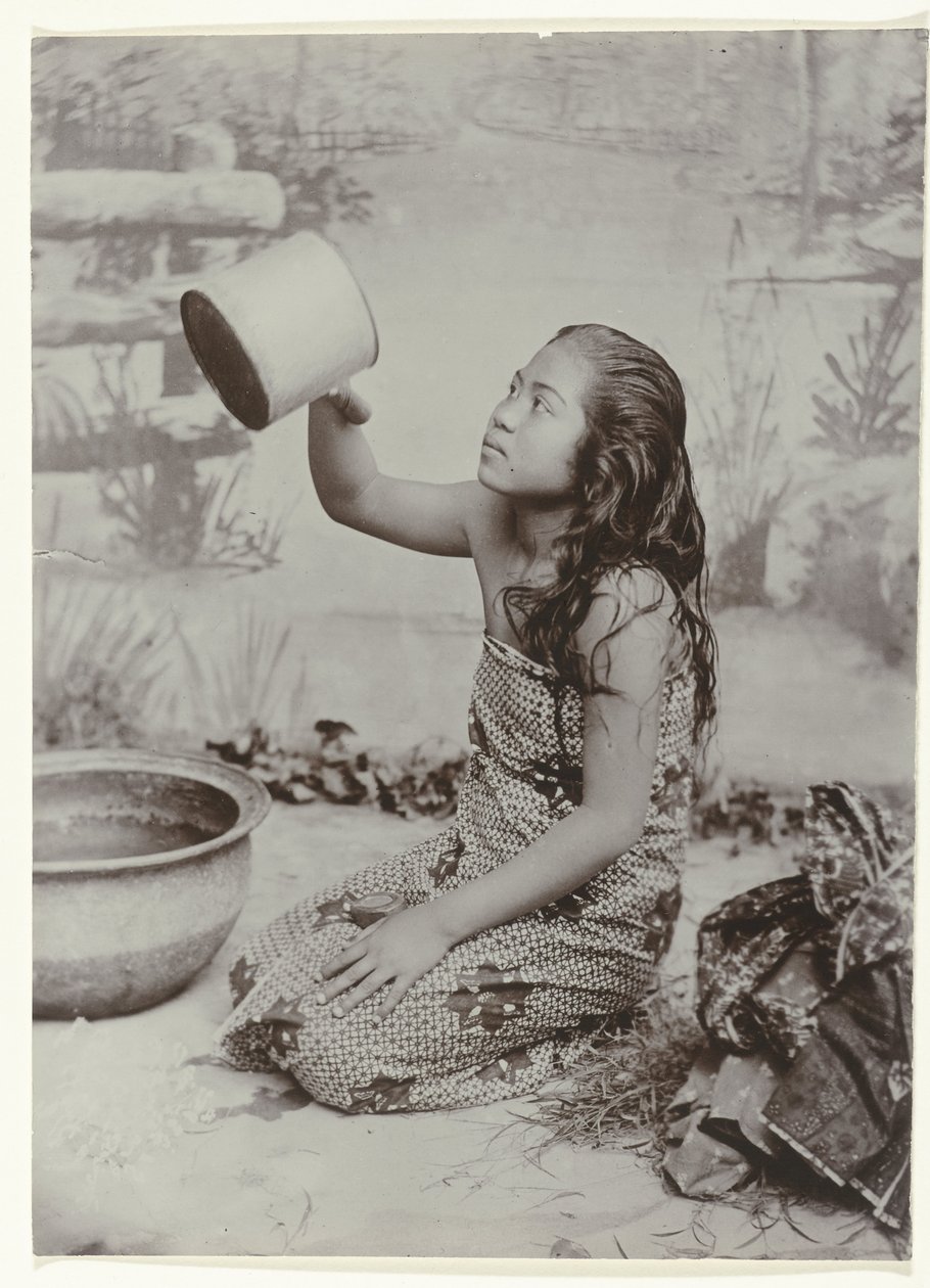 Retrato de estudio de una joven mujer depiladora javanesa de Kassian Cephas