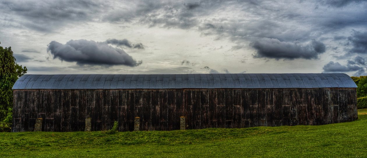 Long Old Barn II, 2020 (foto) de Katha Wood