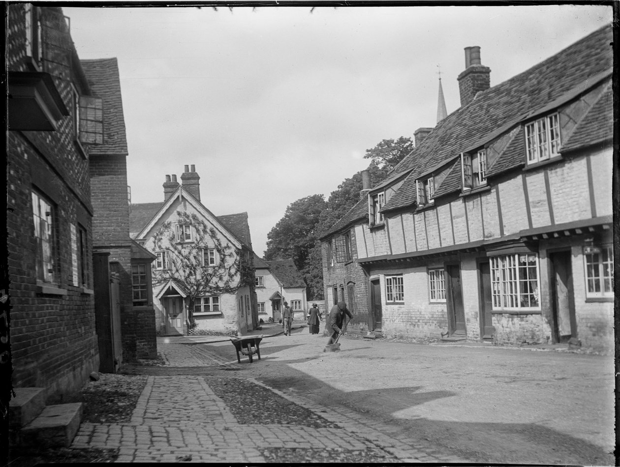 Church Street, Princes Risborough, Wycombe, Buckinghamshire, 01/06/1918 (foto en blanco y negro) de Katherine Jean Macfee