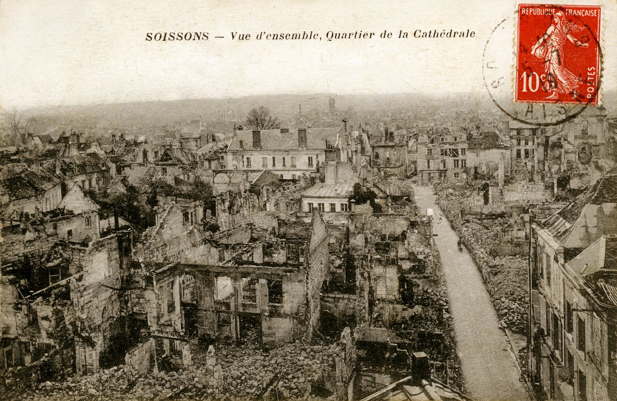 Vista general del distrito de la catedral en ruinas, Soissons de 