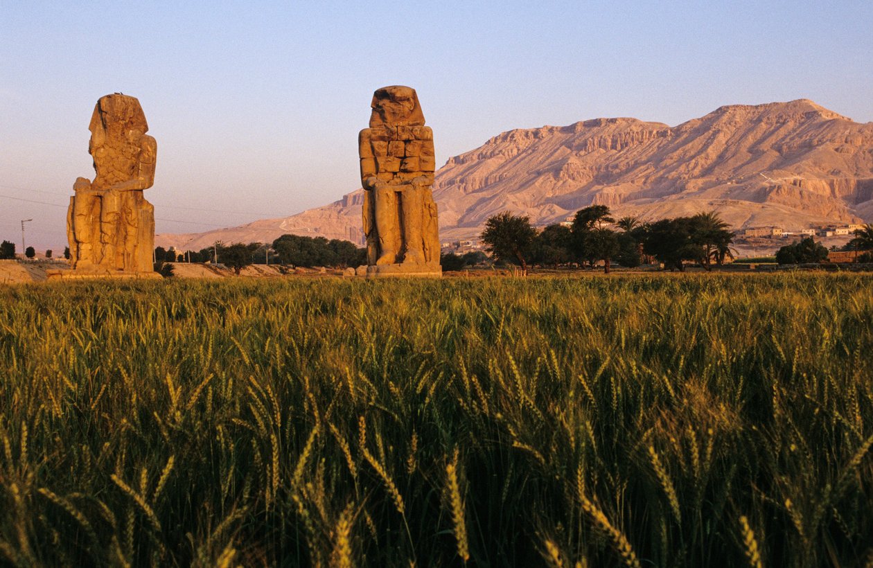 Colosos de Memnon; Amenhotep III; de Kenneth Garrett