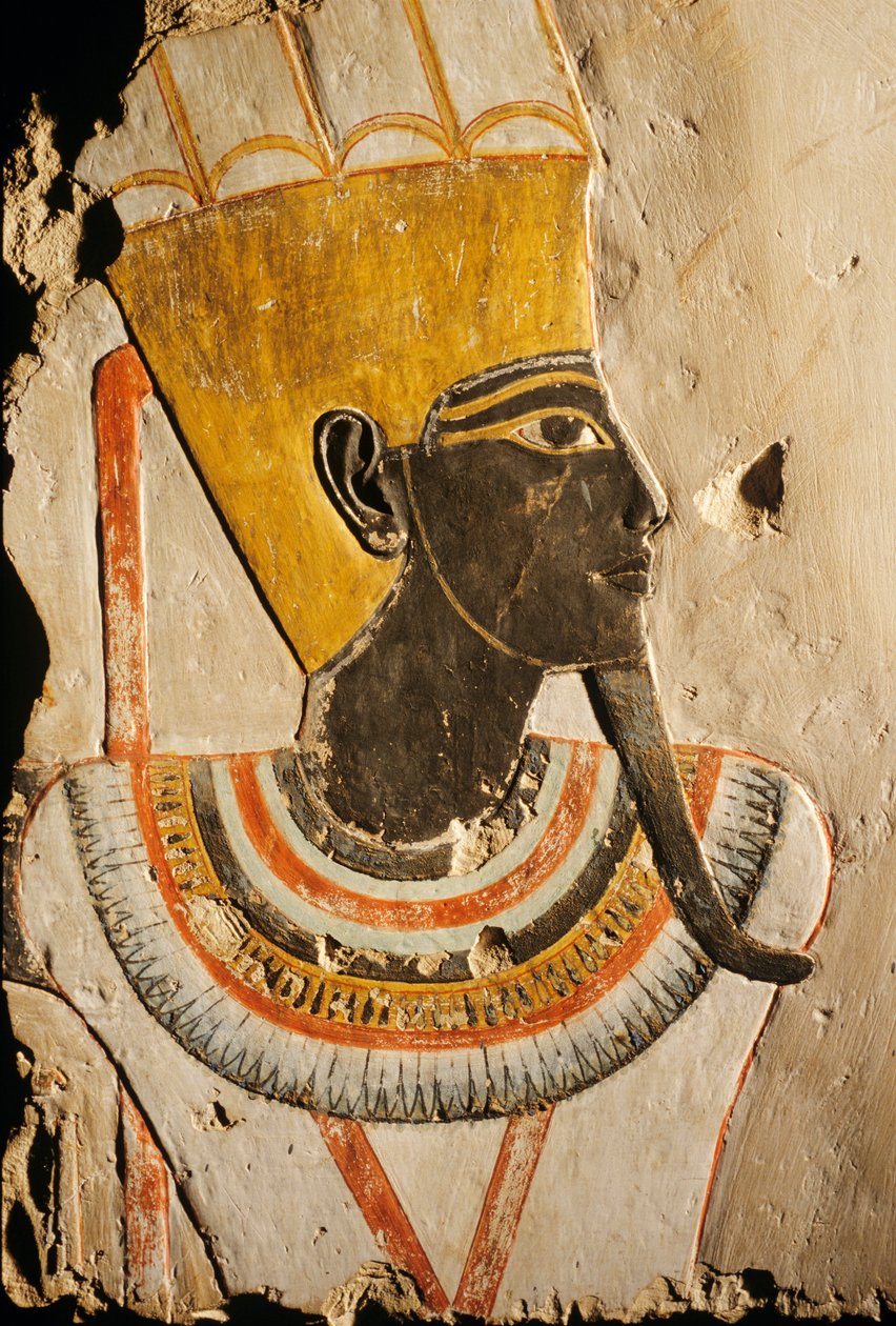 Deir el Bahri; relieve de piedra caliza; Dios Amón-Min pintado, de Kenneth Garrett