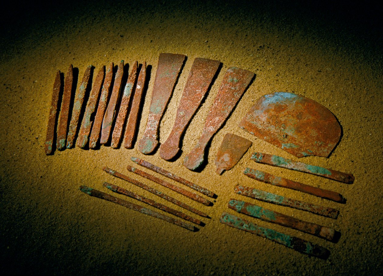 Egipto; Arqueología; Reino Antiguo; Saqqara, Tumba de Qar, Qar, Médico, cobre, herramientas,... de Kenneth Garrett