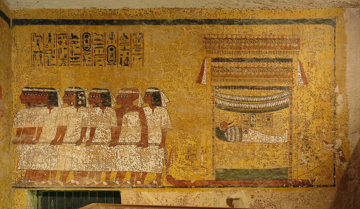 Pintura mural en la tumba del rey Tutankamón; Egipto; Reino Nuevo; Tutankamón; Valle de..., 2003 (foto) de Kenneth Garrett