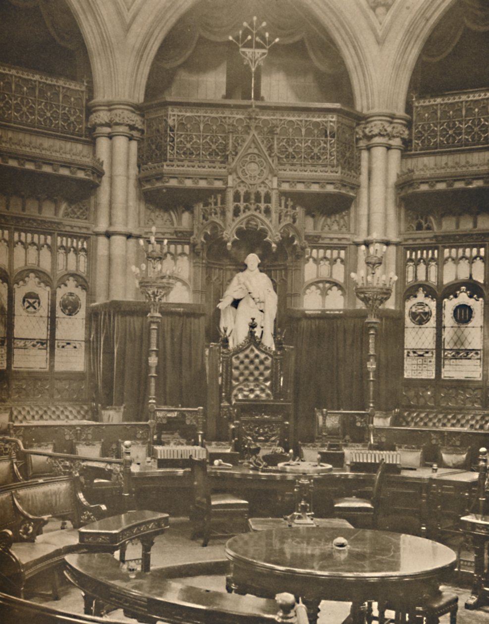 Jorge III preside en la Cámara del Consejo Común en el Guildhall, c. 1935 de King