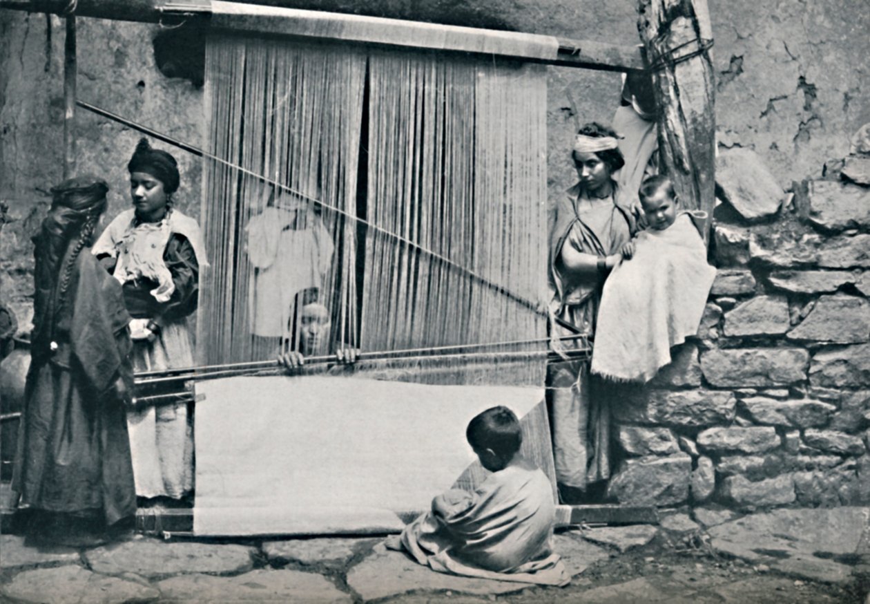 Tejedores kabyle y telar nativo, norte de Argelia, 1912 de Legrand