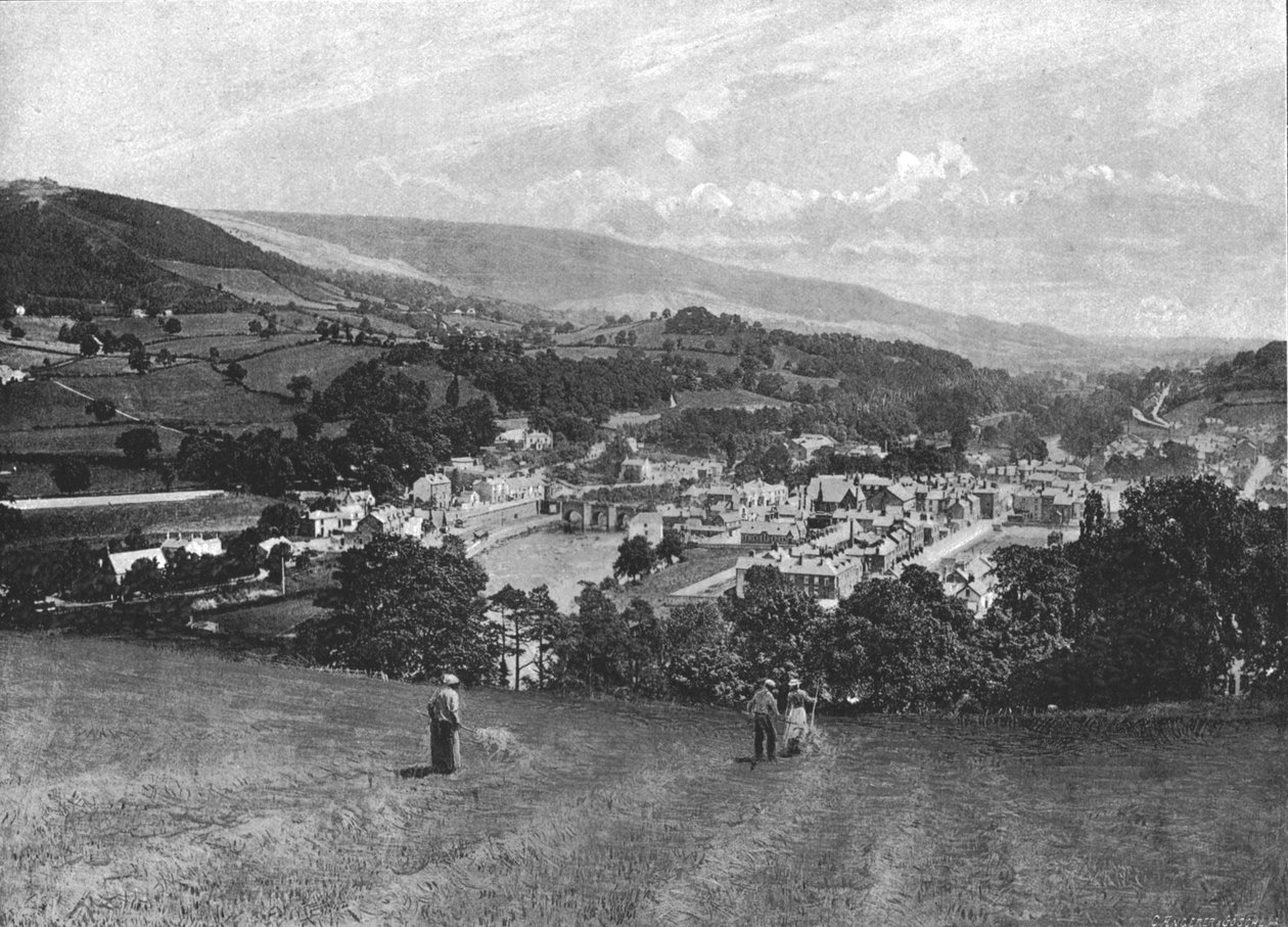 Llangollen y Castillo Crow, c. 1900 de Lettsome and Sons