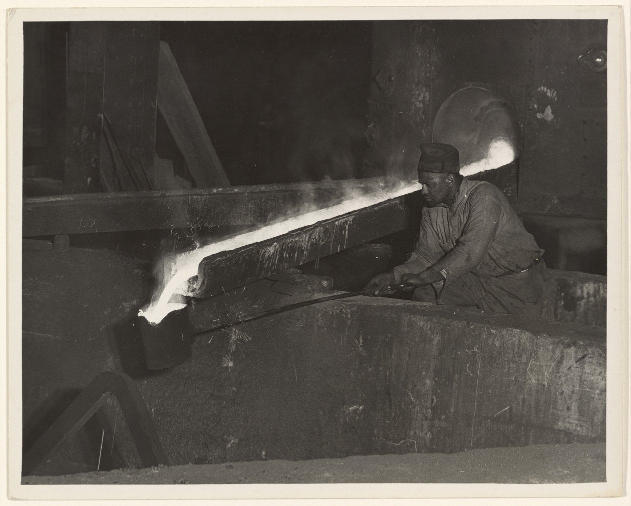 [Ayudante de moldeador, Baldwin Locomotive Works, Eddystone, Pennsylvania]. de Lewis W. Hine