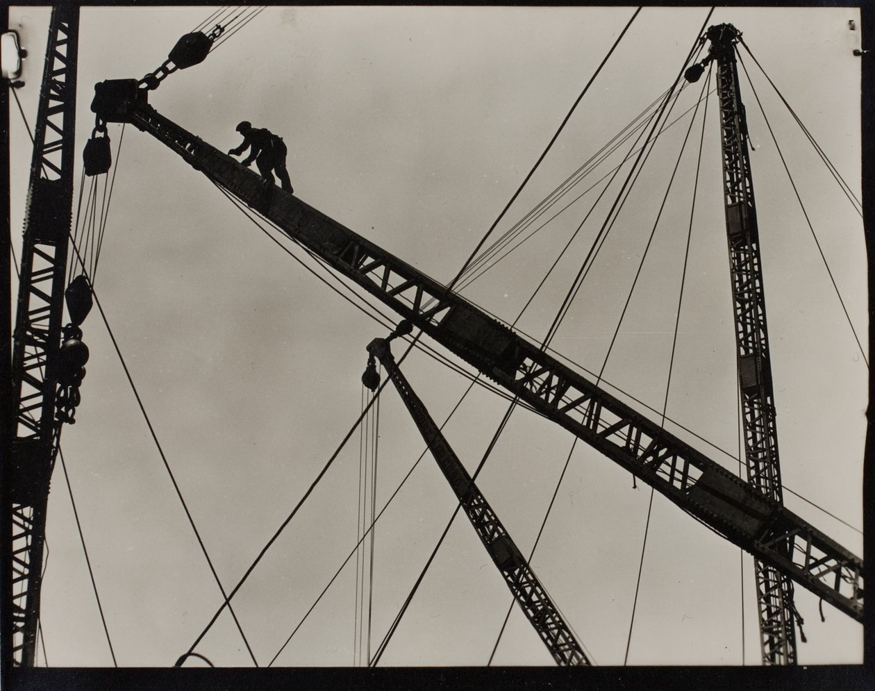 Trabajador en el Empire State Building de Lewis Wickes Hine