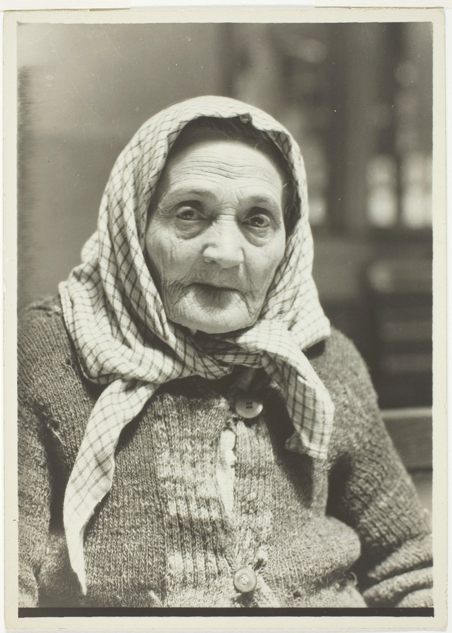Abuela judía, Ellis Island de Lewis Wickes Hine
